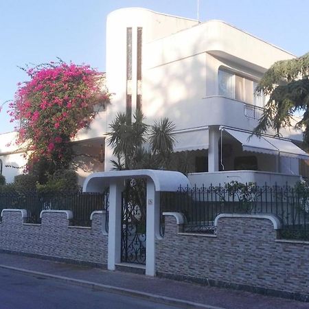 Villa Mary - Oroblu Trani Eksteriør bilde